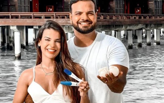 Cantora Mari Antunes, do Babado Novo, anuncia gravidez aos 36 anos