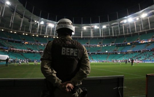 Cerca de 700 policiais são empregados para o jogo Bahia x Flamengo