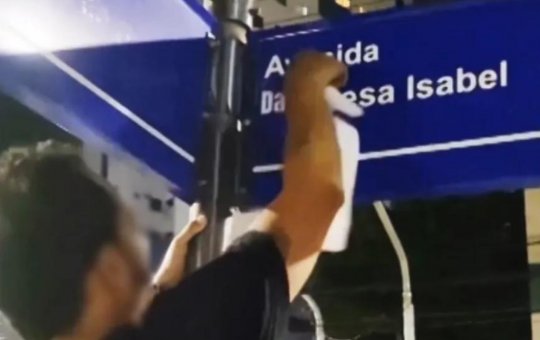Homens mudam nome da Av. Princesa Isabel, em Salvador, para Dandara dos Palmares