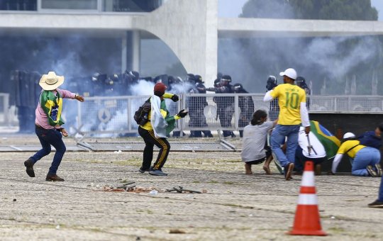 STF julga mais 250 denúncias sobre atos golpistas até esta segunda