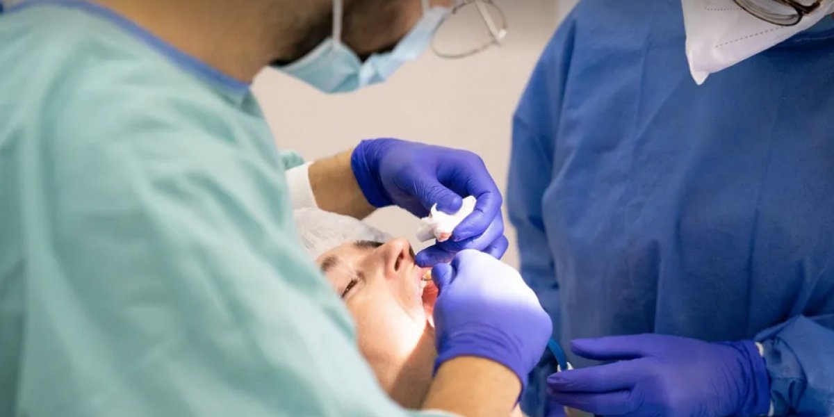 Mutirão oferece serviços gratuitos de saúde, beleza e educação no Stiep