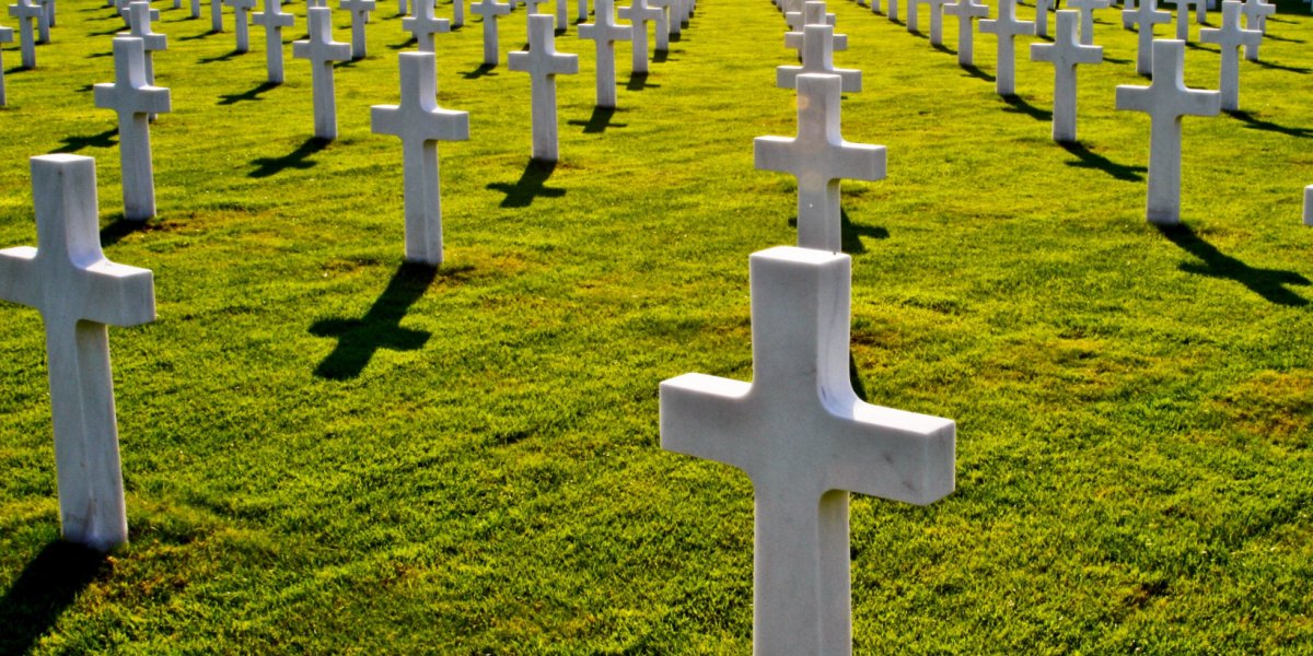 Homem morre eletrocutado após introduzir objeto; saiba o que causou tragédia