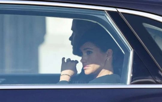 Harry e Meghan escapam de acidente após perseguição de paparazzis
