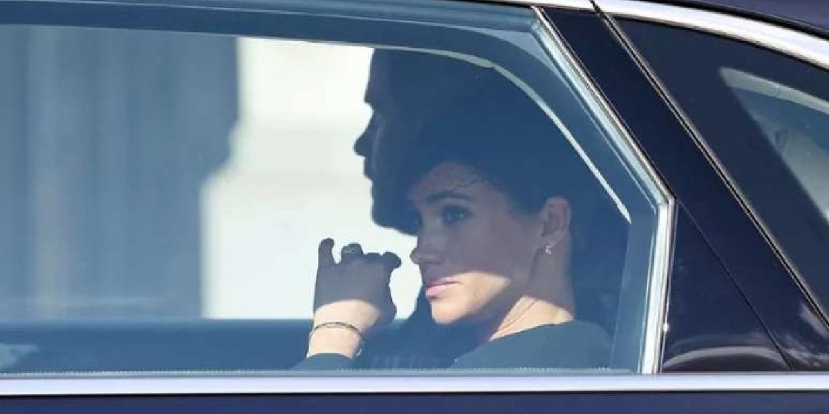 Harry e Meghan escapam de acidente após perseguição de paparazzis