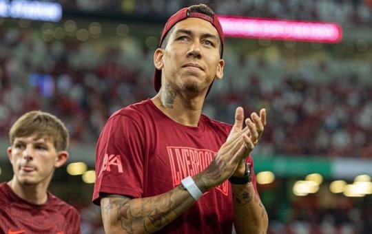 Liverpool anuncia saídas de Firmino e mais três jogadores