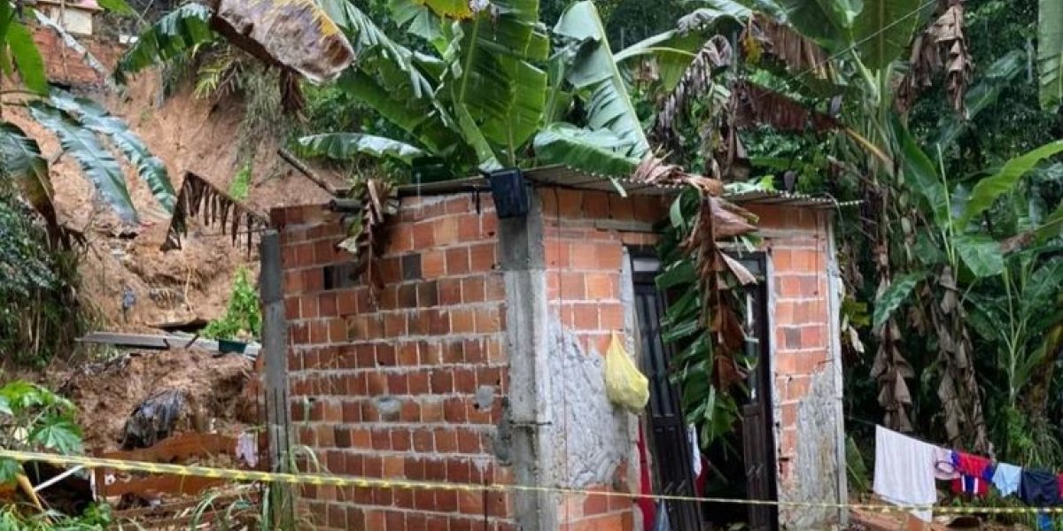 Criança morre após ser soterrada em desabamento de imóvel em Cajazeiras