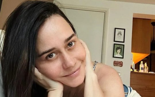Alessandra Negrini surge de lingerie e agita a web; veja