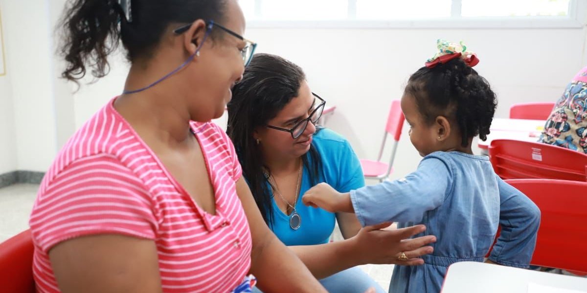 Serviços de saúde, sociais e lúdicos chegam a escolas de Salvador