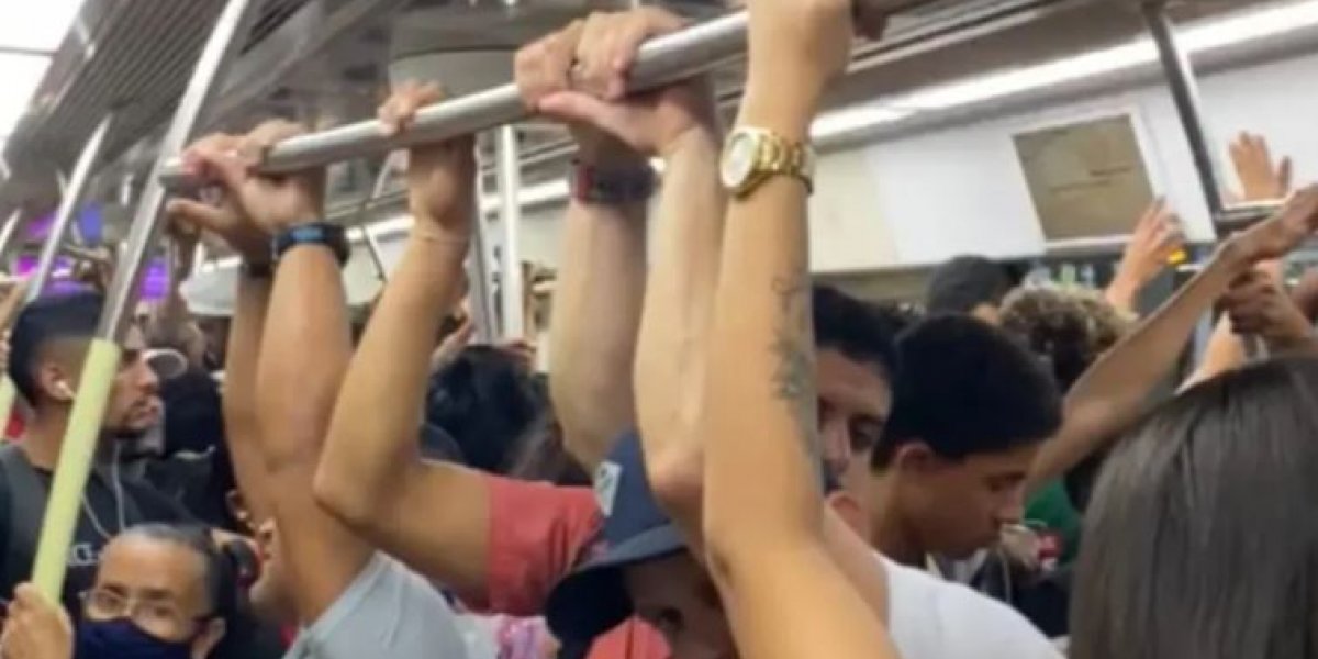 Metrô de Salvador apresenta lentidão; passageiros gravam trens lotados