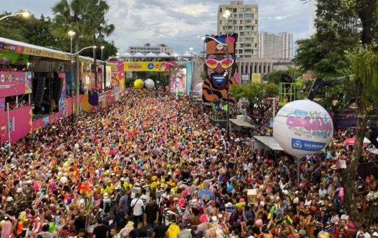Alba aprova PL que proíbe uso de pistolas de água no Carnaval