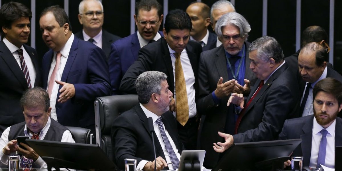 Câmara concluirá votação de novas regras fiscais nesta quarta-feira