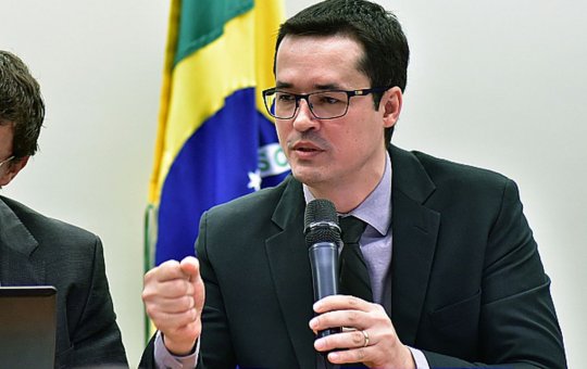 STF nega anular indenização de Deltan a Lula por caso do PowerPoint