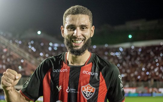 Artilheiro do Vitória na Série B, Wagner Leonardo promete "bicho" para Osvaldo