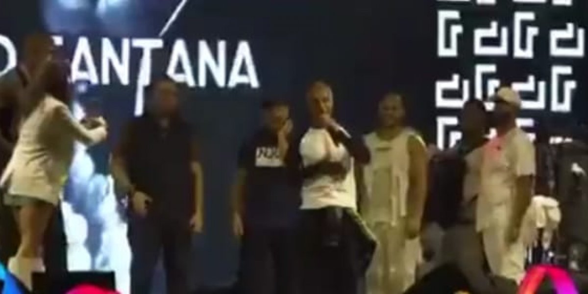 Em show com Léo Santana no RJ, Romário dispara oito palavrões durante discurso