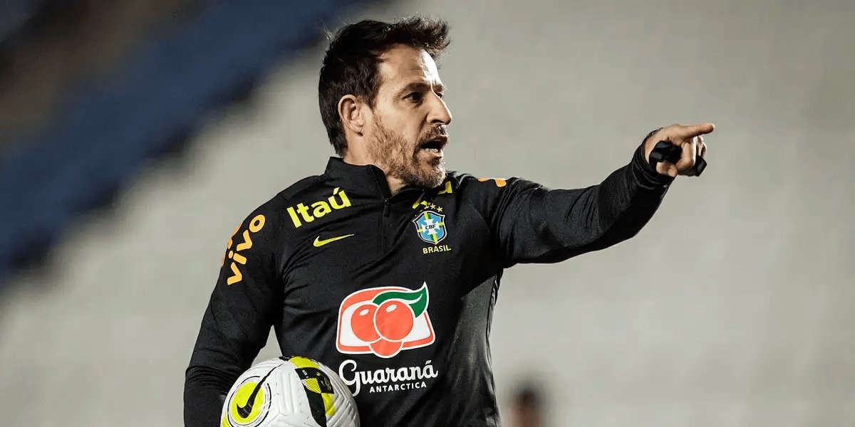 CBF prepara 'bate e volta' de Ramon ao Brasil para anunciar convocados