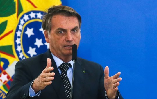 Em meio a risco de inelegibilidade, Bolsonaro acena com trégua ao STF