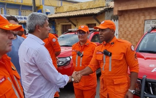 Governador diz que dará atenção a famílias afetadas pelas chuvas em Entre Rios