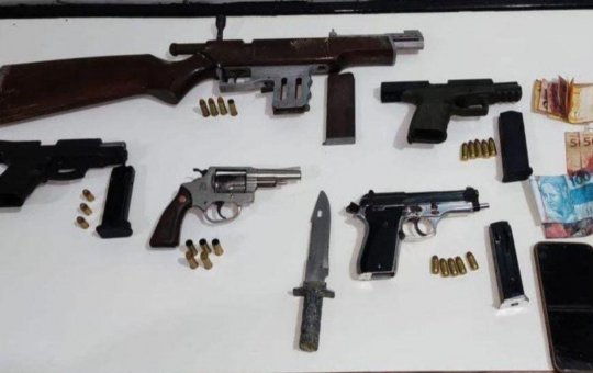 Quatro homens supeitos de tráfico morrem em confronto com a polícia na Bahia