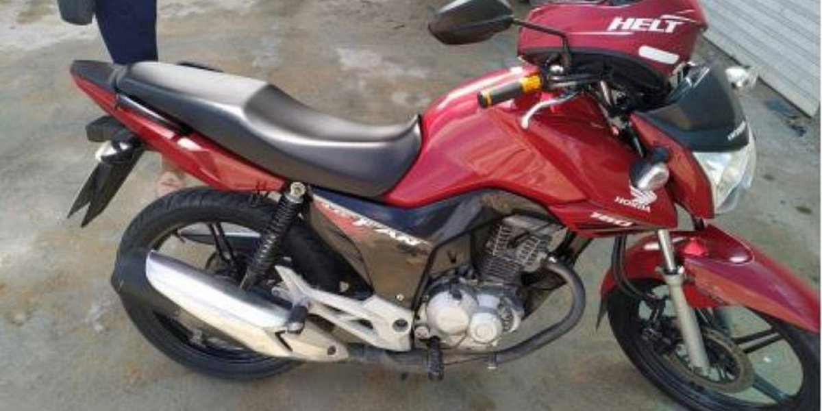 Professor é preso com moto roubada na cidade de Cipó