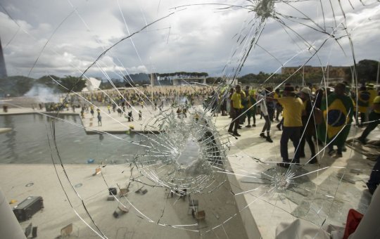 STF aceita denúncia e torna 1,1 mil réus por atos golpistas