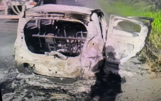 Carro que transportava idosos recém-operados do interior pega fogo na BR-324