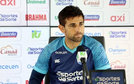 Acevedo aprova dupla com Rezende e defende rodízio de jogadores no Bahia