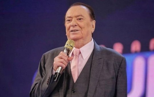 Raul Gil continua internado em Hospital de São Paulo