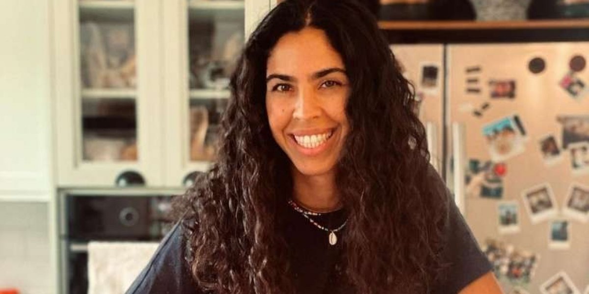 Bela Gil confessa ter vivido três relacionamentos durante seu casamento