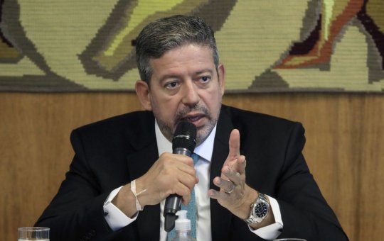 PF identifica funcionário comissionado do MEC em esquema de kit robótica