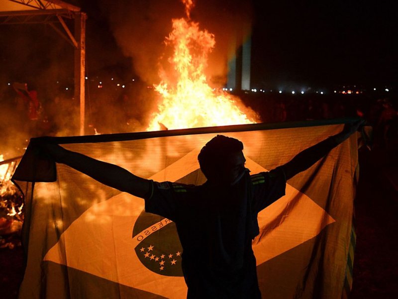 Dez anos das jornadas de junho: manifestações continuam em disputa