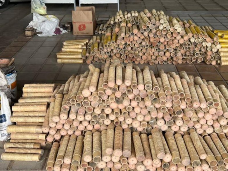 Duas fábricas clandestinas de espadas são desmontadas em Cruz das Almas