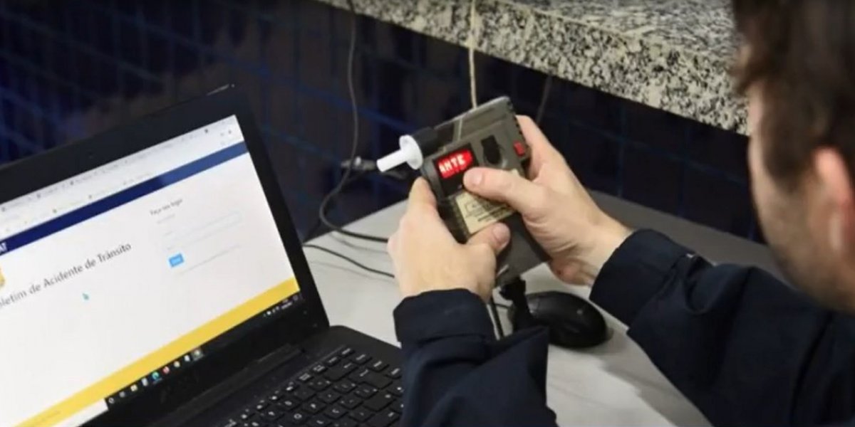 Homem alcoolizado e sem habilitação fica ferido após bater moto em Jequié