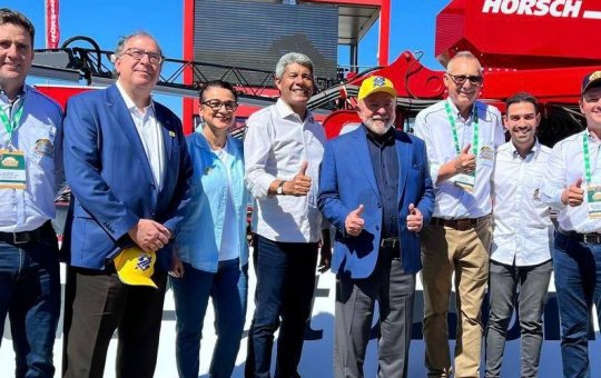 Ao lado de Lula, Jerônimo prega pacificação no campo e defende reforma agrária