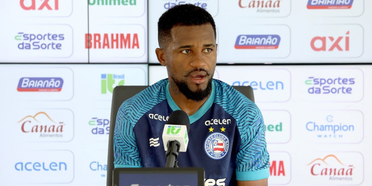 Cicinho explica mau início no Bahia e almeja mais chances: "problemas pessoais"