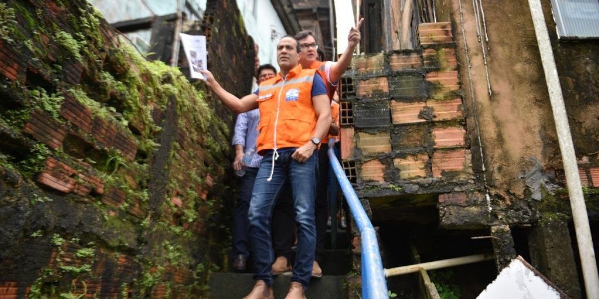 Prefeitura vistoria áreas de risco com sistema de alarme em Cajazeiras