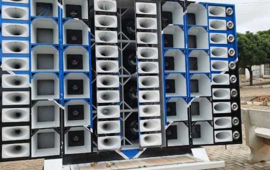 Polícia apreende som do tipo 'paredão' na cidade do interior da Bahia