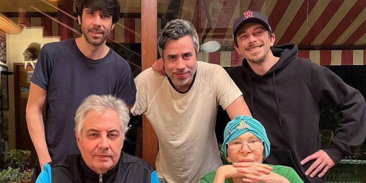 Rita Lee deixou cinebiografia, cadernos e diários que serão lançados por filhos