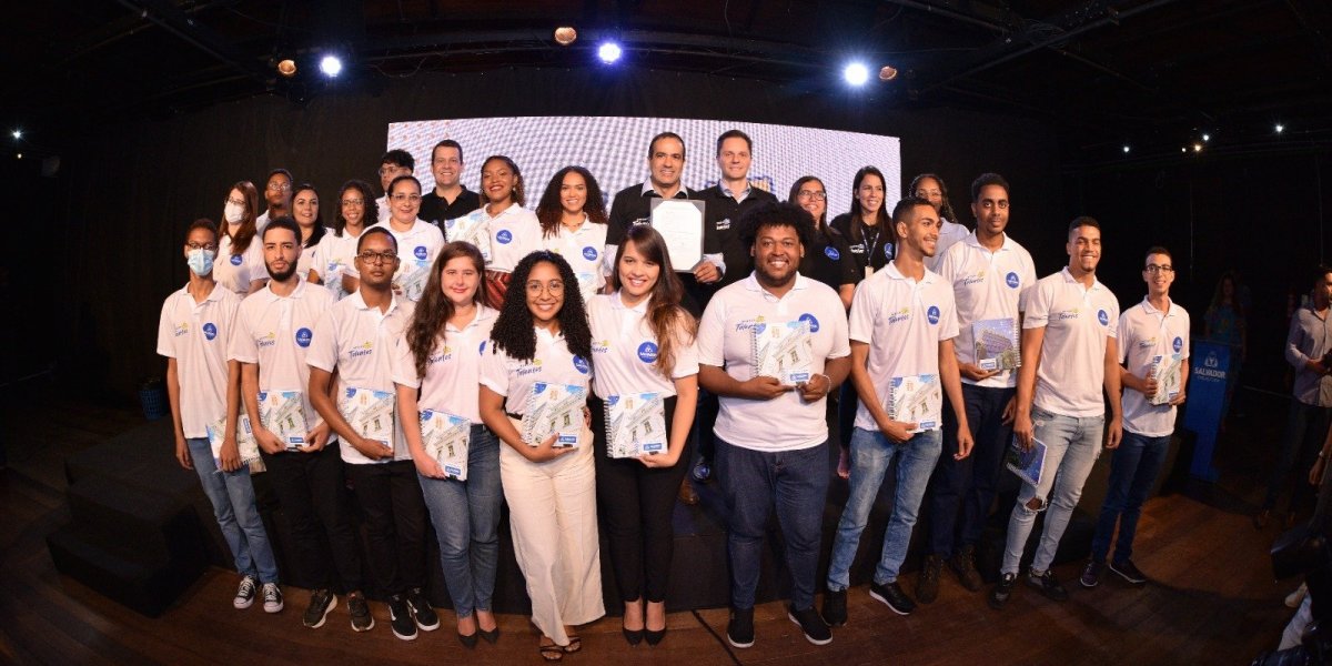 Prefeitura vai contratar 42 ex-estagiários por meio do programa Nossos Talentos