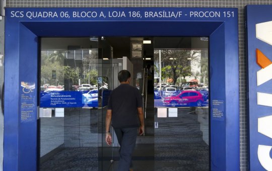 Caixa libera abono salarial para nascidos em setembro e outubro