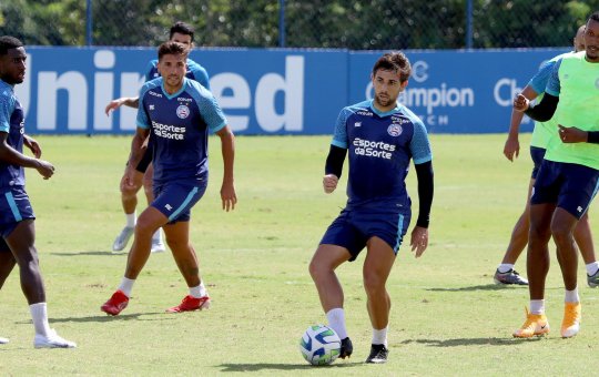 Com titulares na fisioterapia, elenco do Bahia segue treinamentos na data Fifa