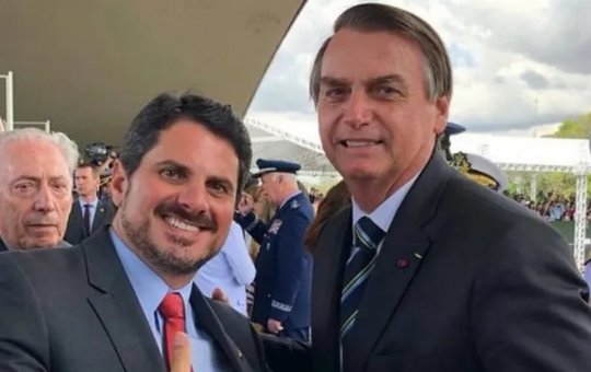 Alexandre de Moraes permite que Bolsonaro preste depoimento à PF sobre Do Val