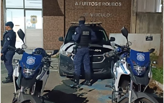Dupla é presa com carro roubado no Centro Histórico de Salvador