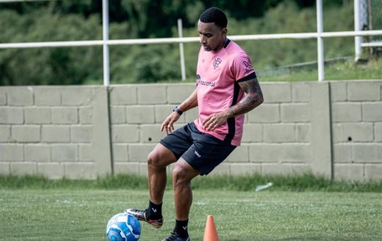 Jogadores do Vitória tratam lesões no fim de semana; Zé Hugo está liberado