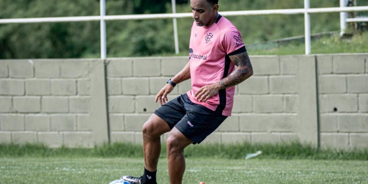 Jogadores do Vitória tratam lesões no fim de semana; Zé Hugo está liberado