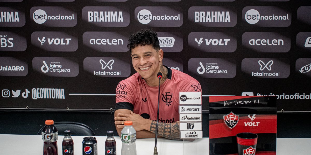 Giovanni Augusto lamenta falta de sequência pelo Vitória: "noites sem dormir"