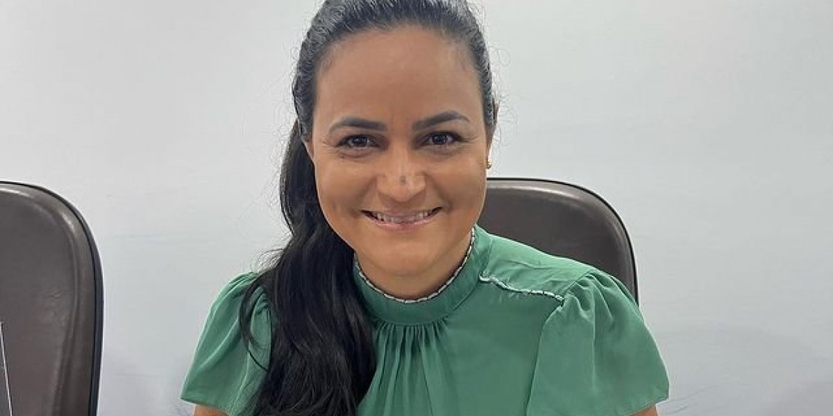 Vereadora de Lauro de Freitas tem mandato cassado por suposto caixa 2 em eleição