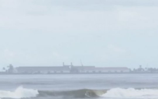 Veleiro naufraga em Ilhéus, no sul da Bahia; tripulantes são resgatados