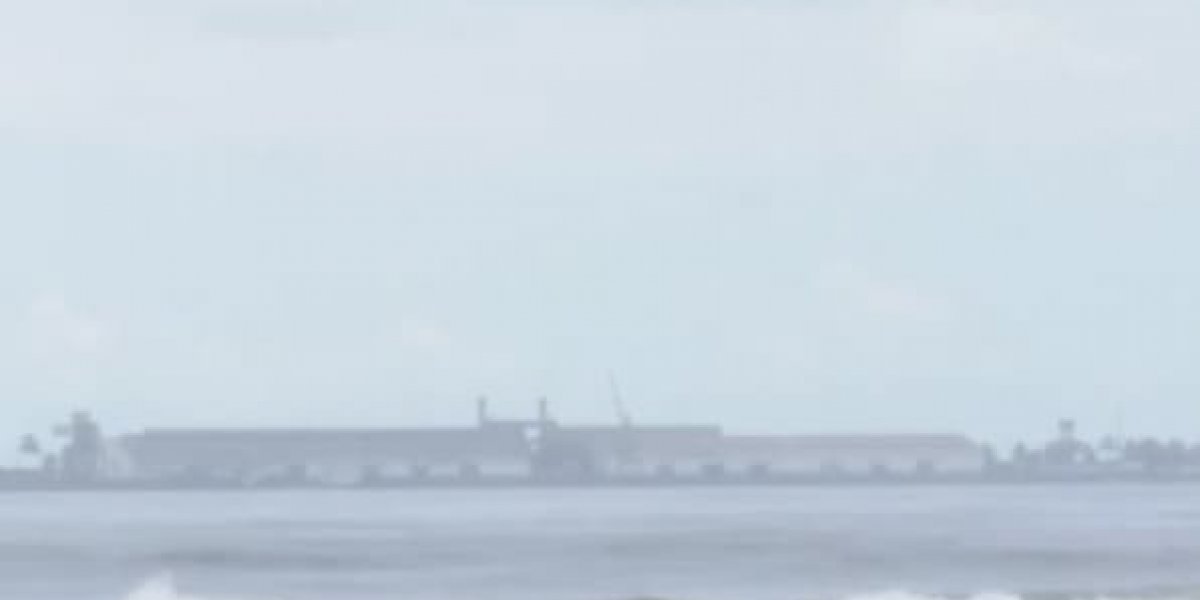 Veleiro naufraga em Ilhéus, no sul da Bahia; tripulantes são resgatados