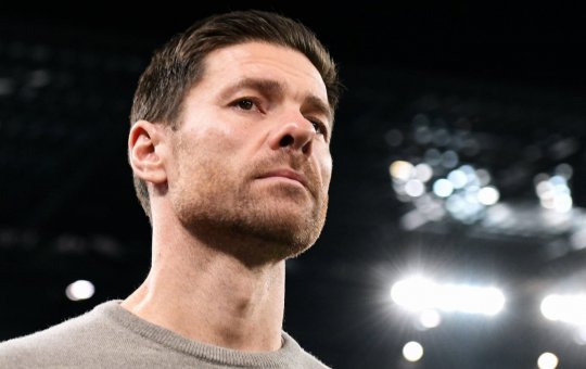 Real Madrid quer Xabi Alonso para substituir o técnico Carlo Ancelotti