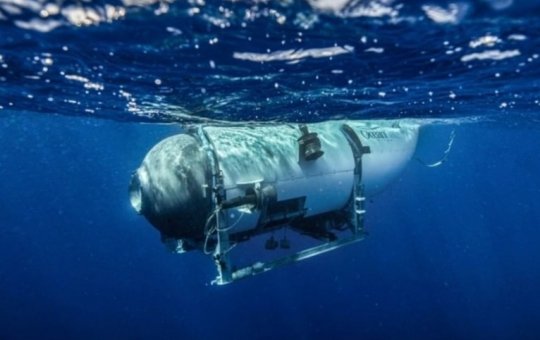 Destroços são encontrados em área de busca por submarino desaparecido